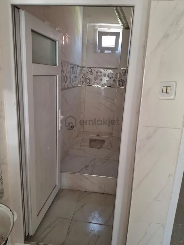 Tokat Niksar'da Adalet Gold Group Emlak'tan Bahçeli Evler Mahallesinde 3+1 Kiralık Daire 3