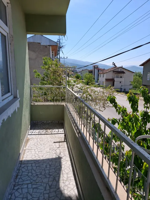 Tokat Niksar'da Adalet Gold Group Emlak'tan Bahçeli Evler Mahallesinde 3+1 Kiralık Daire 2