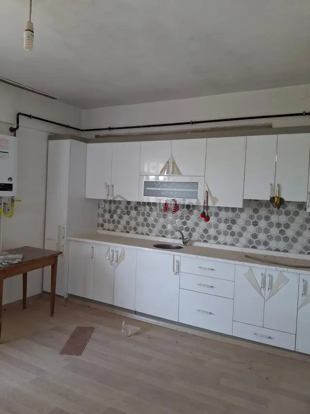 Tokat Niksar'da Adalet Gold Group Emlak'tan Bahçeli Evler Mahallesinde 3+1 Kiralık Daire 2