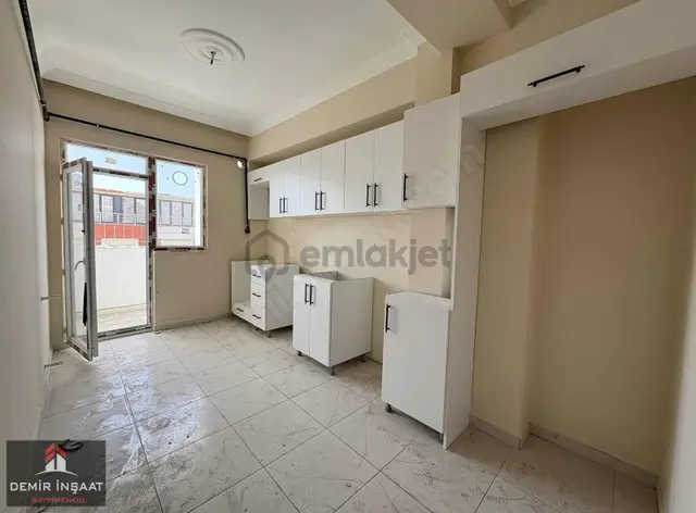 Demir İnşaat'tan Cadde Üzernde Sıfır 3+1 125m2 Mükemmel Orta Kat 2