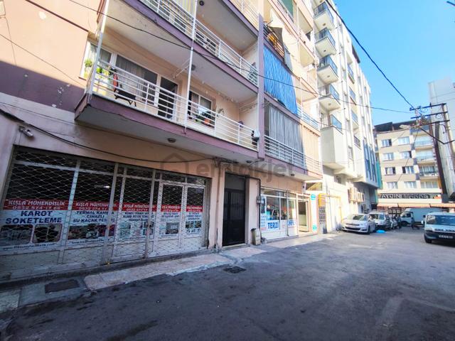 Satılık Dükkan İzmir Karabağlar Bozyaka Dalgıçlar Mevkii İstikbal Mob. Yakınında 5