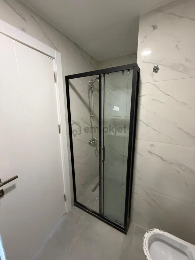 Bayraklı'da Sahibinden Sıfır 1+1 Satılık Daire 3