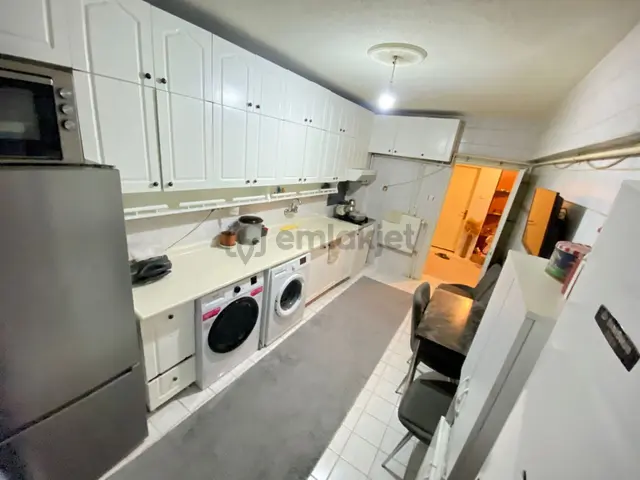 Es As Emlak'tan Mareşal Çakmak Mh Ara Katta 130m2 Masrafsız 3+1 1