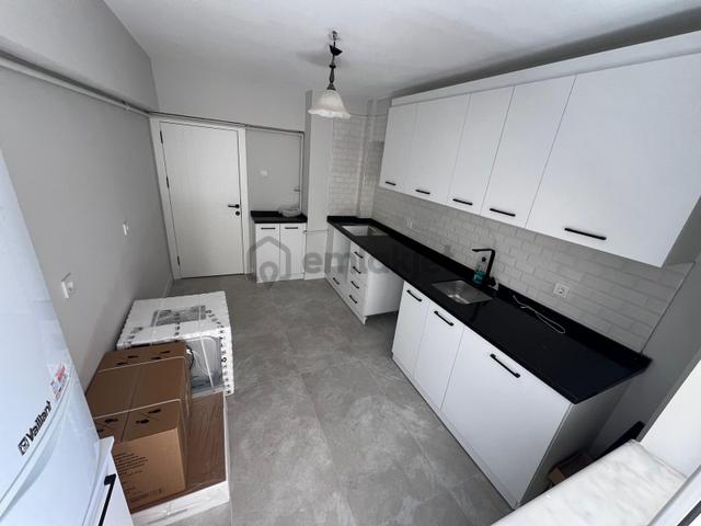 Etimesgut İstasyon Mah Kredi Limitsiz 13 Yıllık 1.arakatta 135m2 2