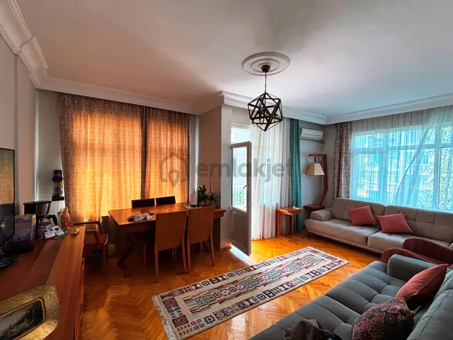 Acıbadem'de Yabancı Satışına Uygun 100m2 Ara Kat Satılık 2+1 4