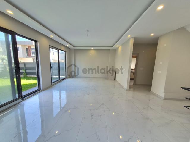 Delux'den Yenicede Müstakil Bahçeli Sıfır Lux Kiralık Villa 5