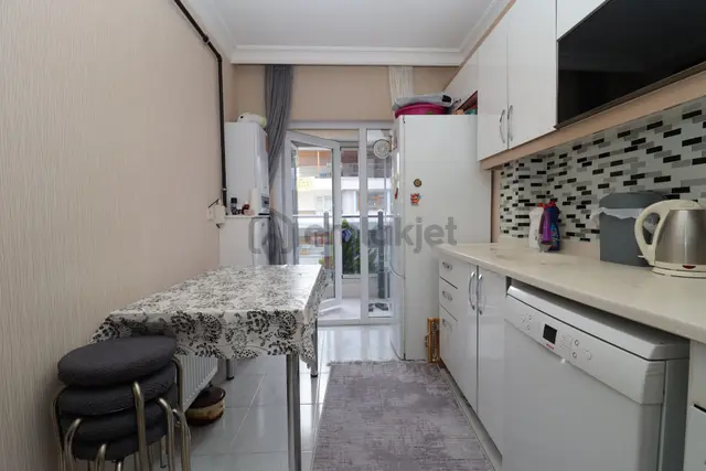 Akif'ten Topçu'da Yeni Binada Asansörlü Ön Cephe 3+1 Satılık Daire 3