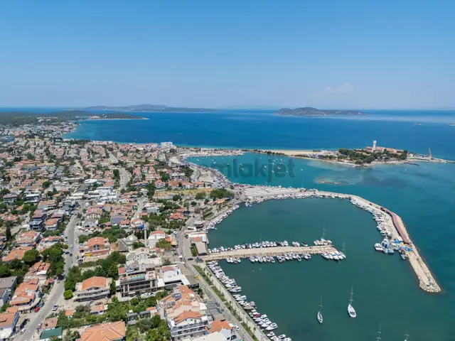 Urla Çeşmealtı Site İçerisinde Müstakil Kiralık 3+1 3