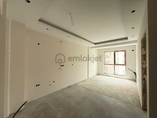 İstasyon Caddesi Üzerinde Acil Satılık Sıfır 1+1 Daire! 2