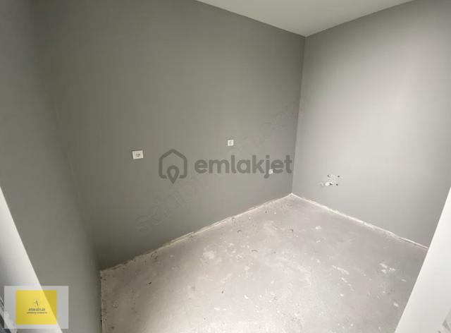 Bam'a Yakın Konumda Cadde Üstü Satılık 1+1 Sıfır 0fis 5