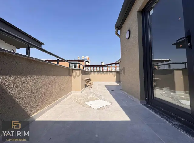 Darıca Marmaray Durağı Yakını 4+1 200 M2 Fırsat Çatı Dubleks 1