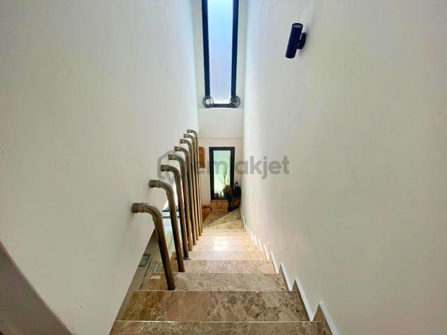 Kuşadası Yavansu'da Eşyalı Köşe Konum Bahçeli 3+1 Villa 5