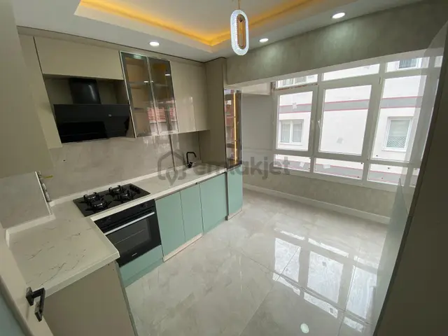 Selçuklu Mah. Ara Katta Salon Bağımsız Yapılı Satılık Daire Selçuklu Mah. Ara Katta Salon Bağımsız Yapılı Satılık Daire