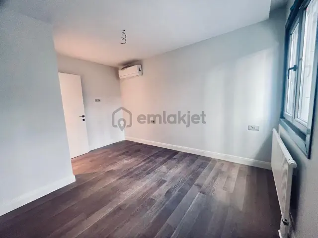 Sahibinden Gayrettepe | 25 Projesinde 2+1 Sıfır Bahçe Katı 5