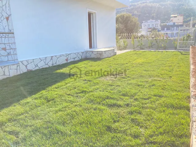 Seferihisar Doğanbeyde Satılık 2+1 Deniz Manzaralı Bahçeli Villa 5