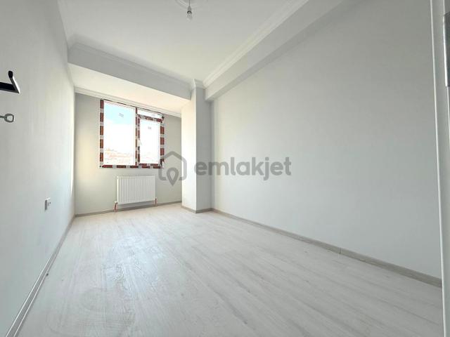 Cengiz Emlak.dan Ahmet Yesevi Caddesi Üzeri Sıfır 3+1 Kat 3 Otoparklı Daire 4