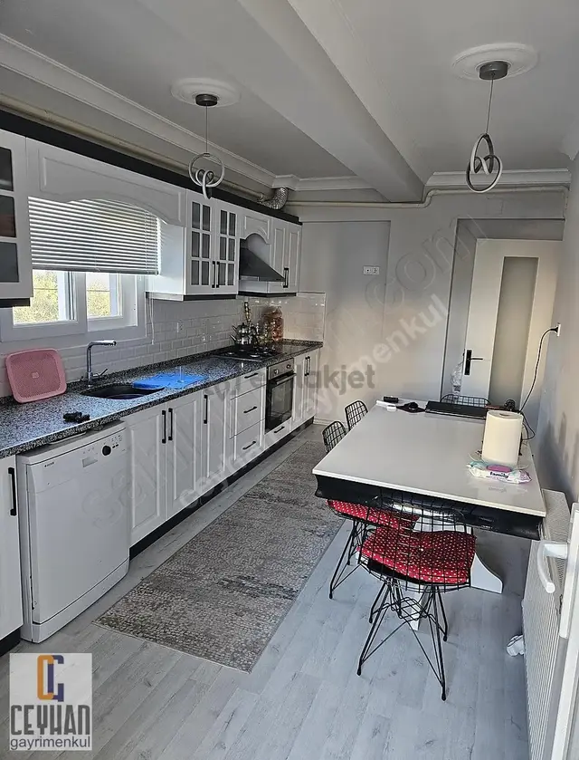 Ring Yolu Üzeri Eşyalı Kiralık 2+1 Daire 2