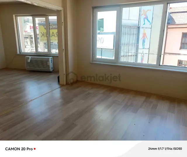 Bursa Ünlü Cadde Kayıhan Girişi 2. Kat 80 M2 2. Kat Daire Kiralık 3