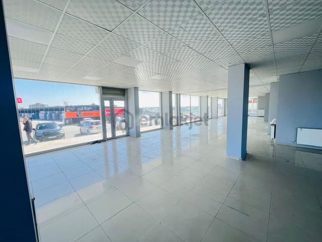 Remax Land'den Cengiz Topel Caddesinde Kiralık İşyeri 3