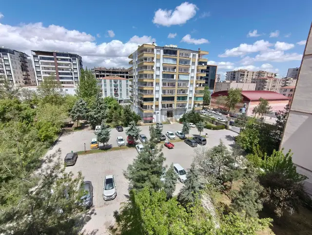 Yenihal Civarı Kiralık 3 +1 Daire 3