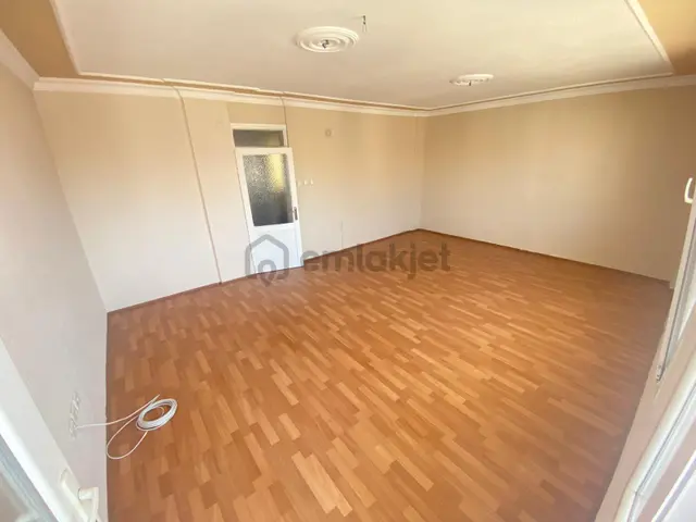 Buca Hipodrum Efeler Mah.de 2+1 95m2 D.gazlı Kiralık Daire 3