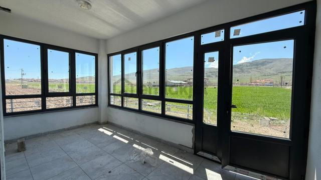 Öz Gaye Emlaktan Develi Ayvazhacı Mahallesinde Satılık Müstakil Ev Ve Tarla 4