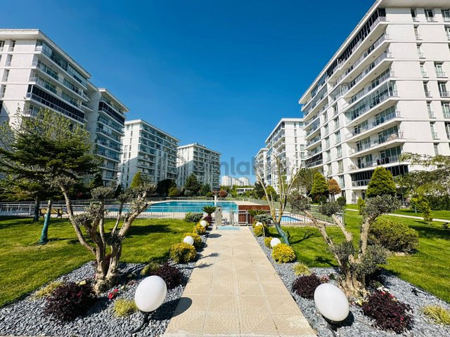 Çerkezköy Tepe Forest City'de Satılık 3+1 Bahçe Dubleks Daire Çerkezköy Tepe Forest City'de Satılık 3+1 Bahçe Dubleks Daire