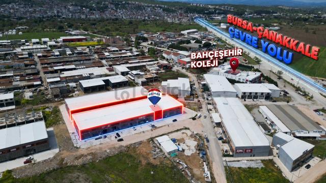 Biga Sanayi Sitesinde 170 M² Kapalı Alanlı Ve Geniş Ön Kullanım Alanlı (75m2) Dükkan 2