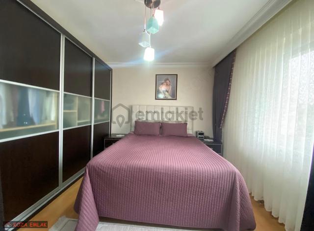 Koza Emlaktan Ayyıldız Mh. Site İçinde Katta Asansörlü 3+1 Daire 5
