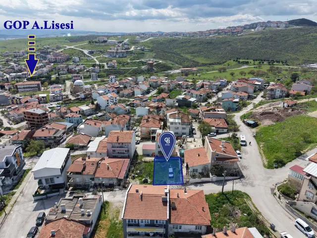 Cb King'den Altıeylül Yıldız Mah.'de Satılık Arsa 3