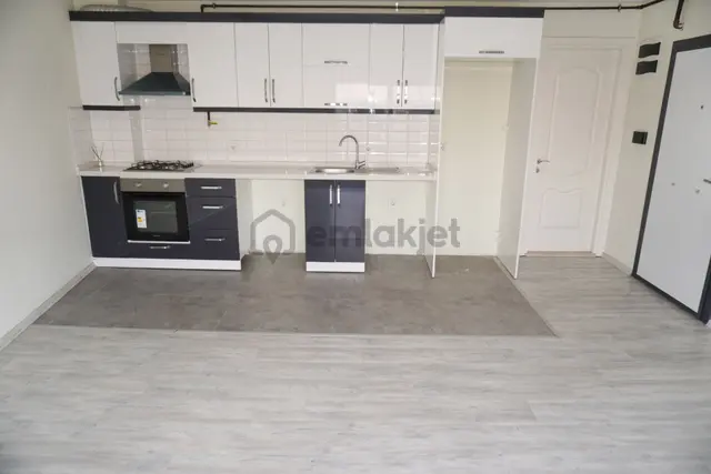Çiğli Ataşehirde İzban Tranway Yürüme Mesafesinde 1+1 Daire 2