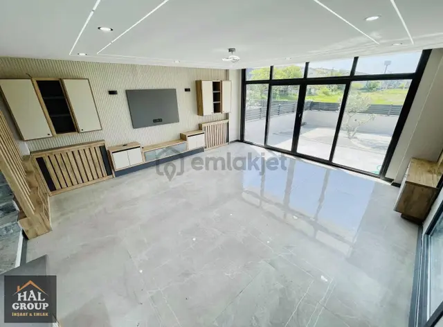 Hal İnşaat Firmasından Otoparklı İskanlı Müstakil Bahçeli Villa 5