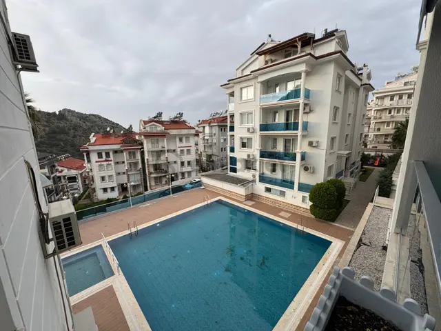 Stop'tan Taşyaka’da Lüks Ve Havuzlu Geniş Daire 2