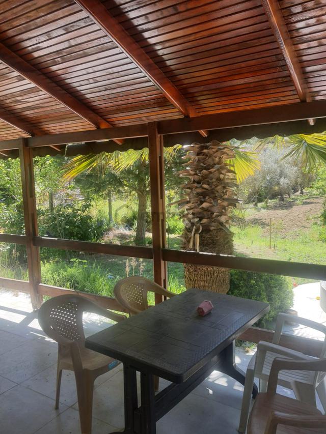 Kuşadası Kirazlı Köyü'nde Satılık 4+2 Çiftlik Evi 4