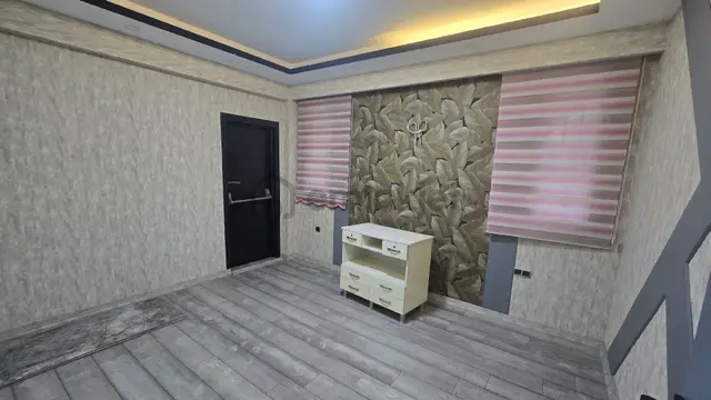 Acil Satılık 3+1 Lüx Giriş 3