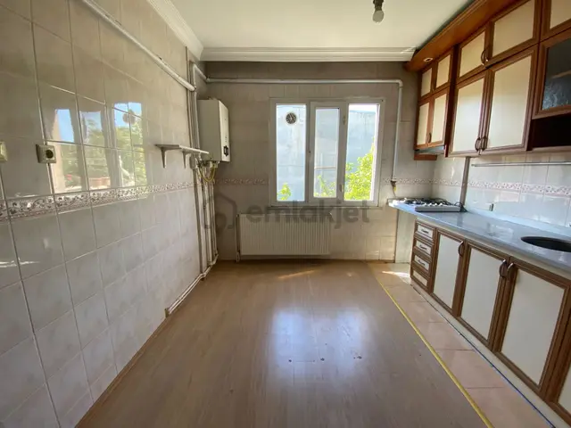 Reşatbey Kırbağlar Mevkiinde Yatırımlık 2+1 Satılık Daire. 3