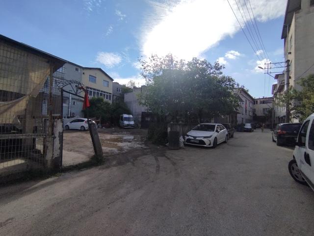 Hamitler Pazartesi Pazarına Karşı Kiralık Arsa 3