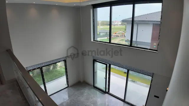 Re/max Land'den Ambardere'de 320 M² Müstakil Havuzlu 6+2 Villa! 3