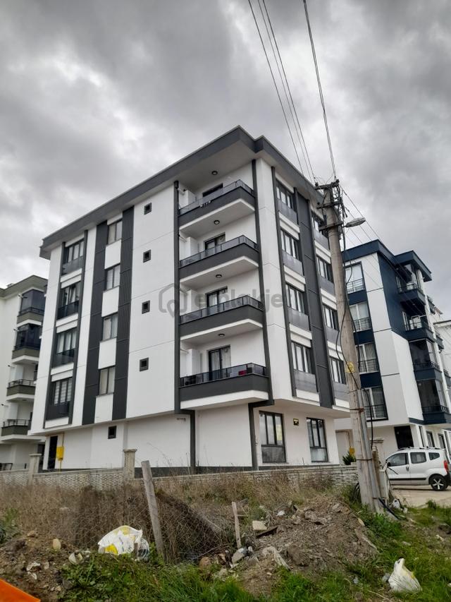 Pelitköy Yolunda Kiralık Daire