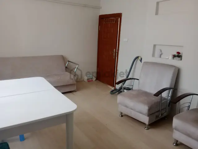 2 Adet İş Yeri + 2 Adet 1+1 Daire Olmak Üzere 4 Ayrı Tek Tapulu 4