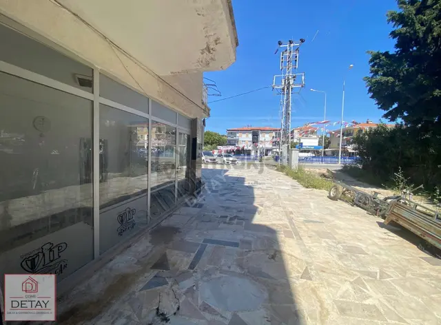 Çeşme Marina Yakını Kiralık 40m² + 120m² Dükkan 5