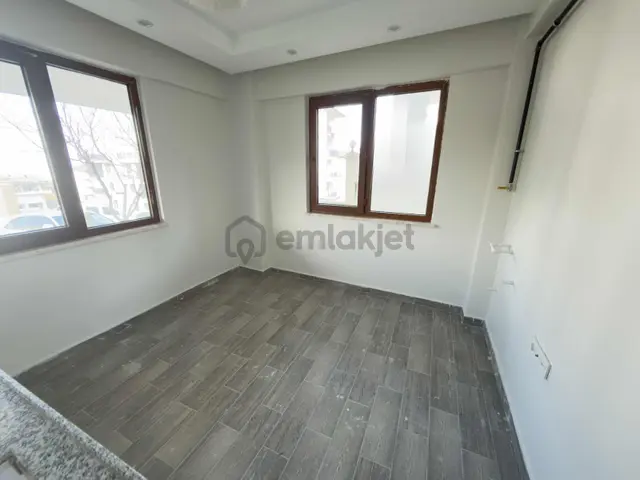 Saygın Dan Çakmak Da 50 M2 1+1 Fırsat Satılık Daire 3