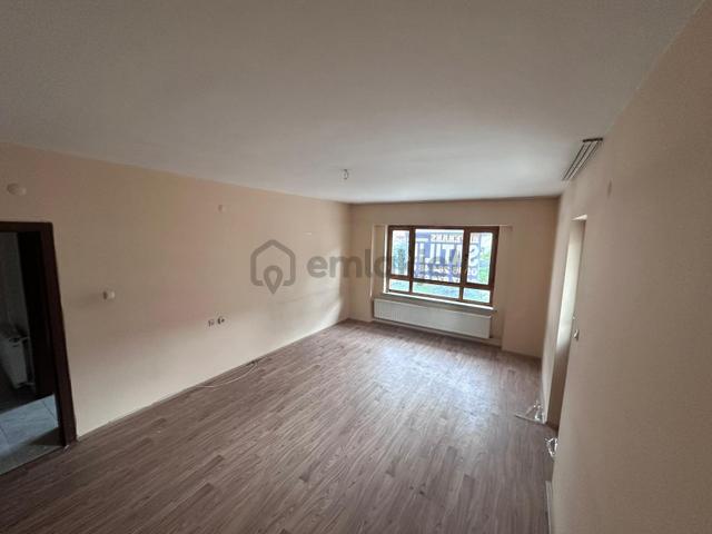 (1232) Keçiörende Cadde Kenarında Orta Kat 3+1 Satılık Daire 1