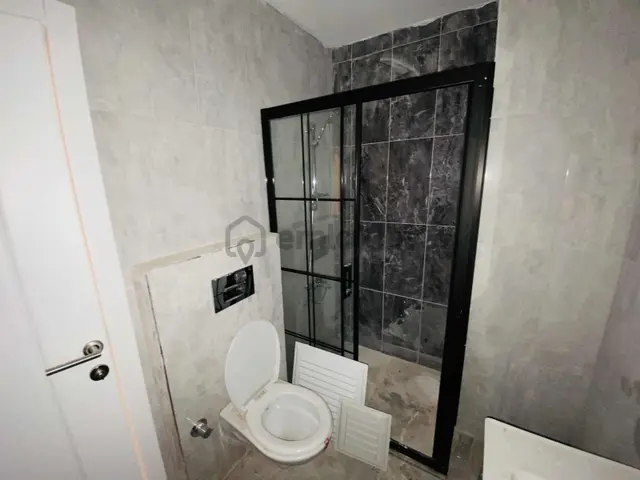 Ünalanda Kat Mülkiyetli 2+1 Satılık Daire 3