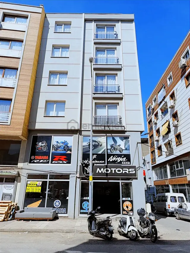 Yeni Mahalle Cadde Üzeri Köşe Dükkan Satılık 3