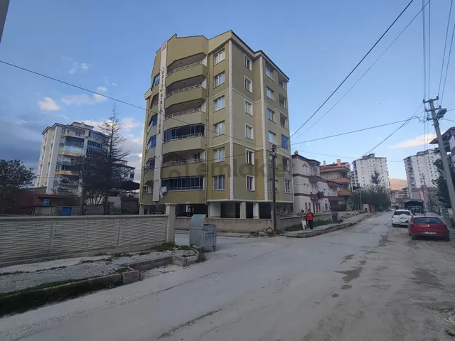 İlhanlı Mah. İtfaiye Yakını 6.kat Satılık Lüx Daire, Cm Emlaktan 5