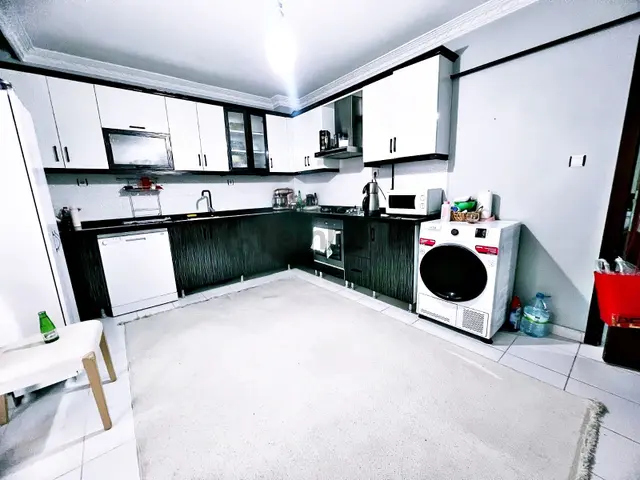 Şentepe Aydan Cadde Üzerinde Katta Acil 3+1 Satılık Daire 3
