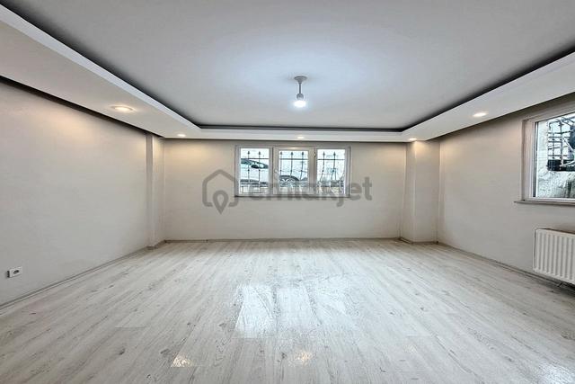 Bahçeşehire Komşu Geniş M² 2+1 Satılık Daire 5