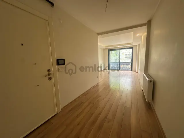 Beşiktaş Nüzhetiye Ara Kat Yeni Bina Satılık Daire Oturuma Hazır 3