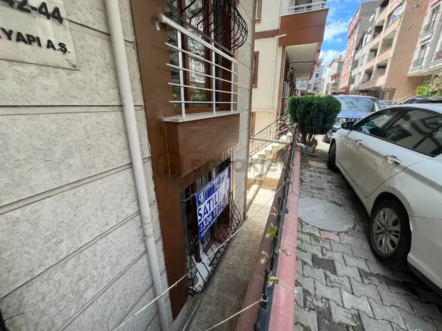 Ümraniye Esenevler'de Satılık Metroya Yakın 1+1 3